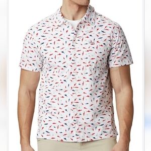 Colmbia‎ PFG Fishing Short Sleeve Vented Shirt Red White Blue Shark Star Medium